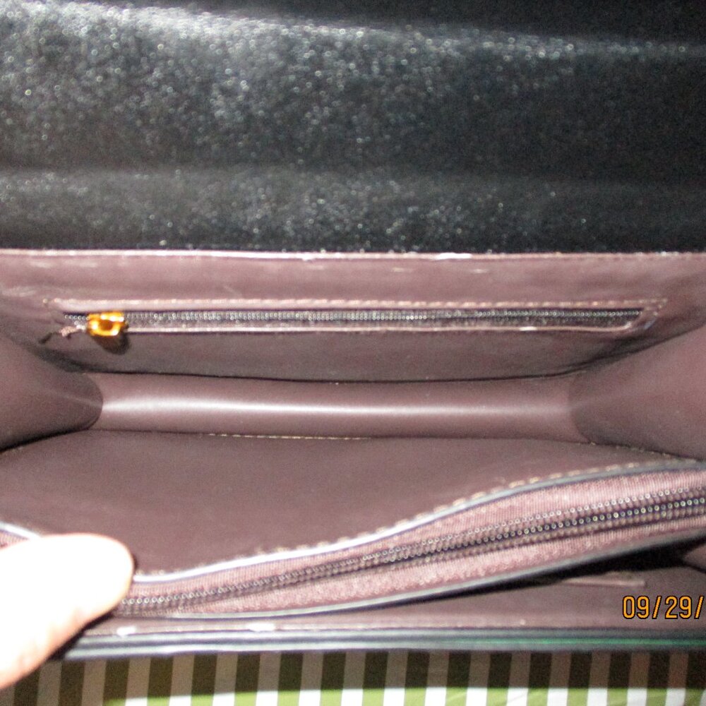 Blind for Love Flapped Satchel - Picture 10 of 14